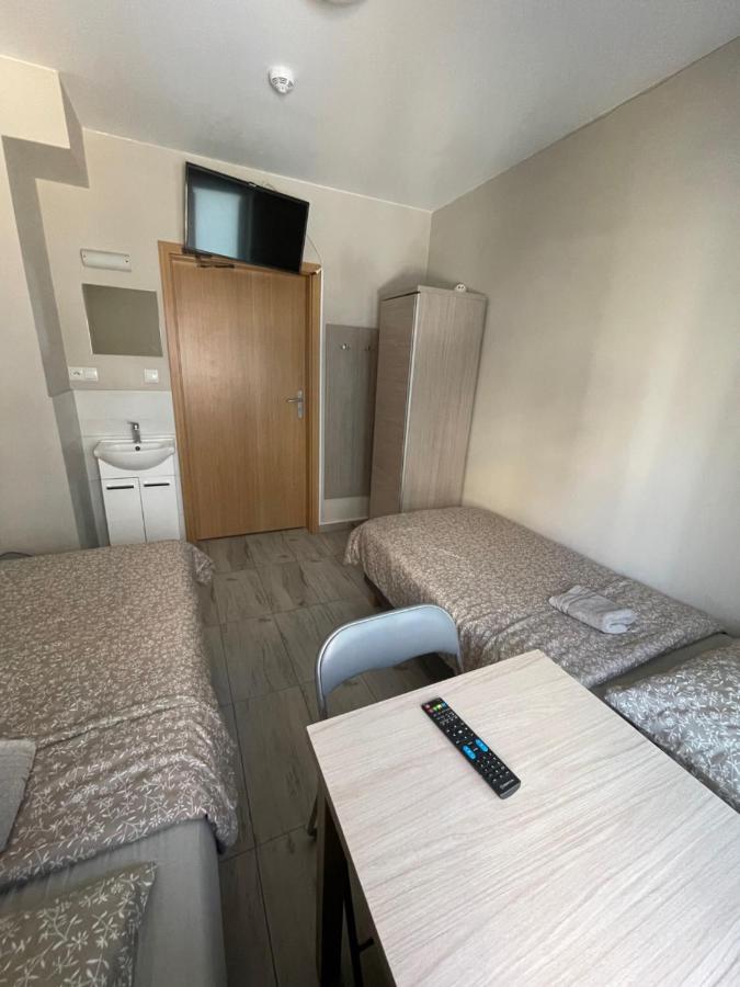 Lawendowy Hostel Вроцлав Экстерьер фото